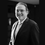 Rodrigo Gonçalves Pimentel explica como o compliance se torna um pilar estratégico para empresas em recuperação judicial reconquistarem credibilidade e estabilidade.