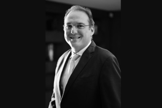 Rodrigo Gonçalves Pimentel explica como o compliance se torna um pilar estratégico para empresas em recuperação judicial reconquistarem credibilidade e estabilidade.