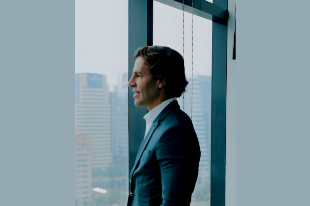 Ian dos Anjos Cunha explica os princípios do SUS e sua importância para a saúde pública brasileira.